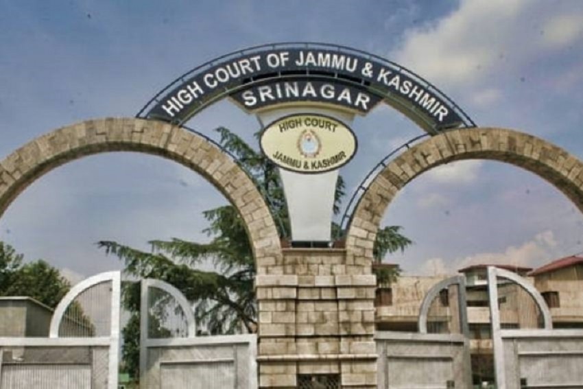 Jammu & Kashmir & Ladakh High Court Allowed Minor Rape Victim To Undergo Medical Termination Of 19-Week Pregnancy After Her Father Gives ‘High Risk Consent’