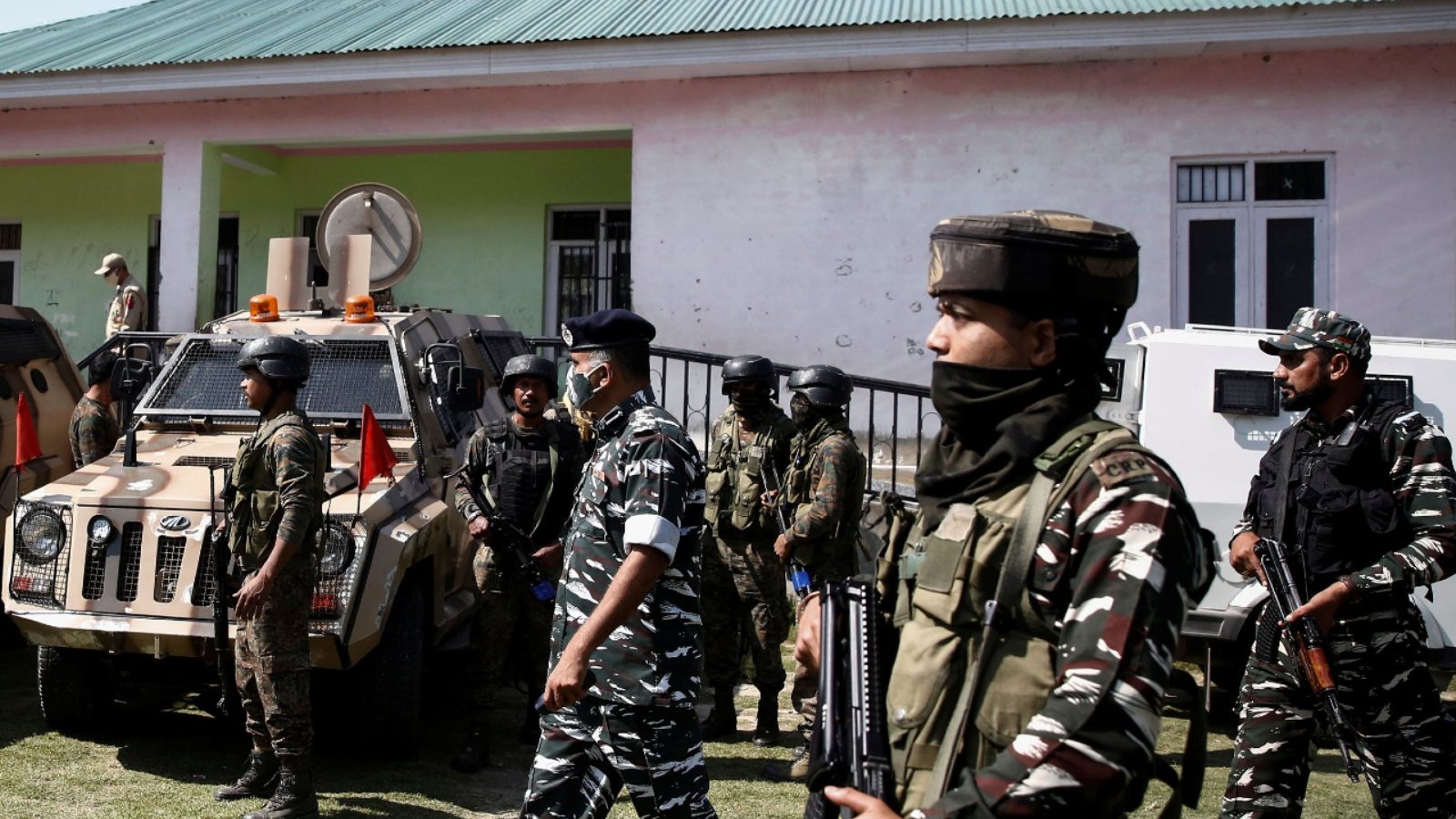 Srinagar Police: ‘Do not provide shelter to terrorists…’