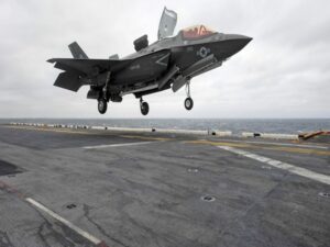 US F-35 fighter jet went missing after mid-flight emergency