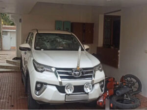 DMK MP Tiruchy Siva’s house and car vandalised by minister’s supporters