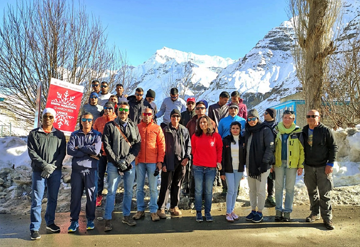 Navy personnel arrive in Sissu to take part in the second edition of Snow Marathon to be held on March 12th