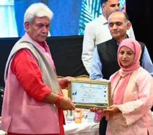 Alia Mir, J-K’s first woman receives Wildlife Conservation Award