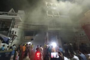 3 injured after fire breaks out at Market complex in Odisha