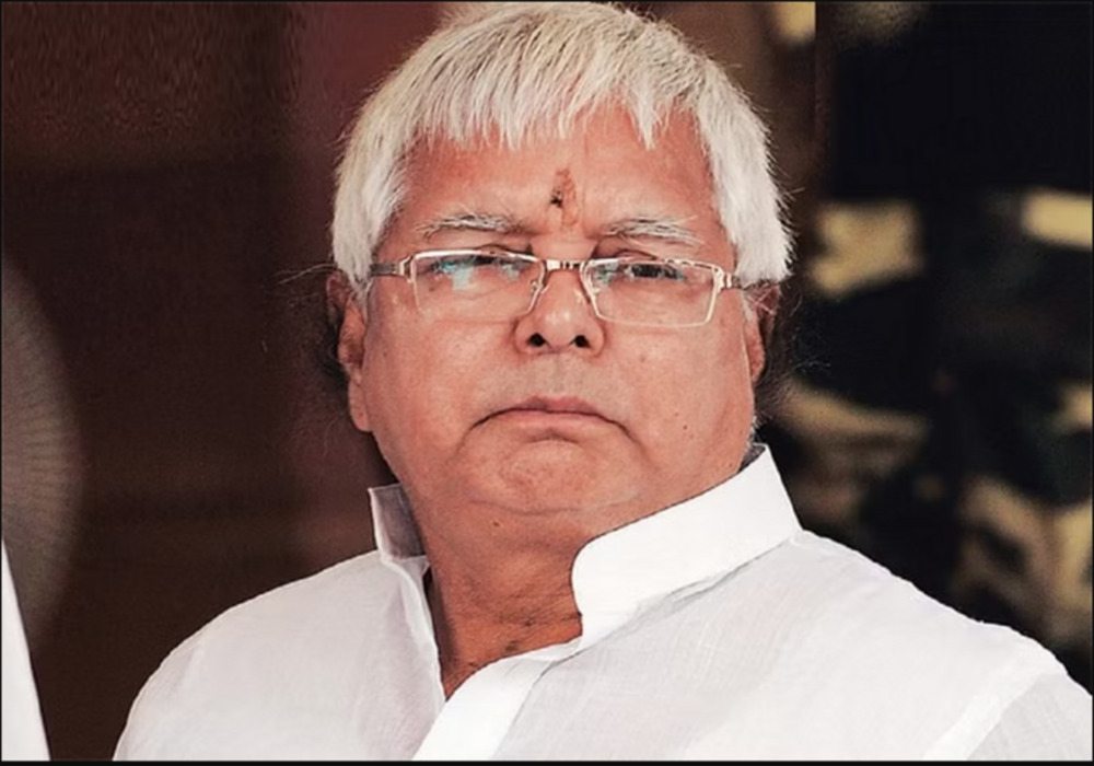 Land for Job Scam: Lalu Yadav and Tejashwi are summoned by the Delhi Court