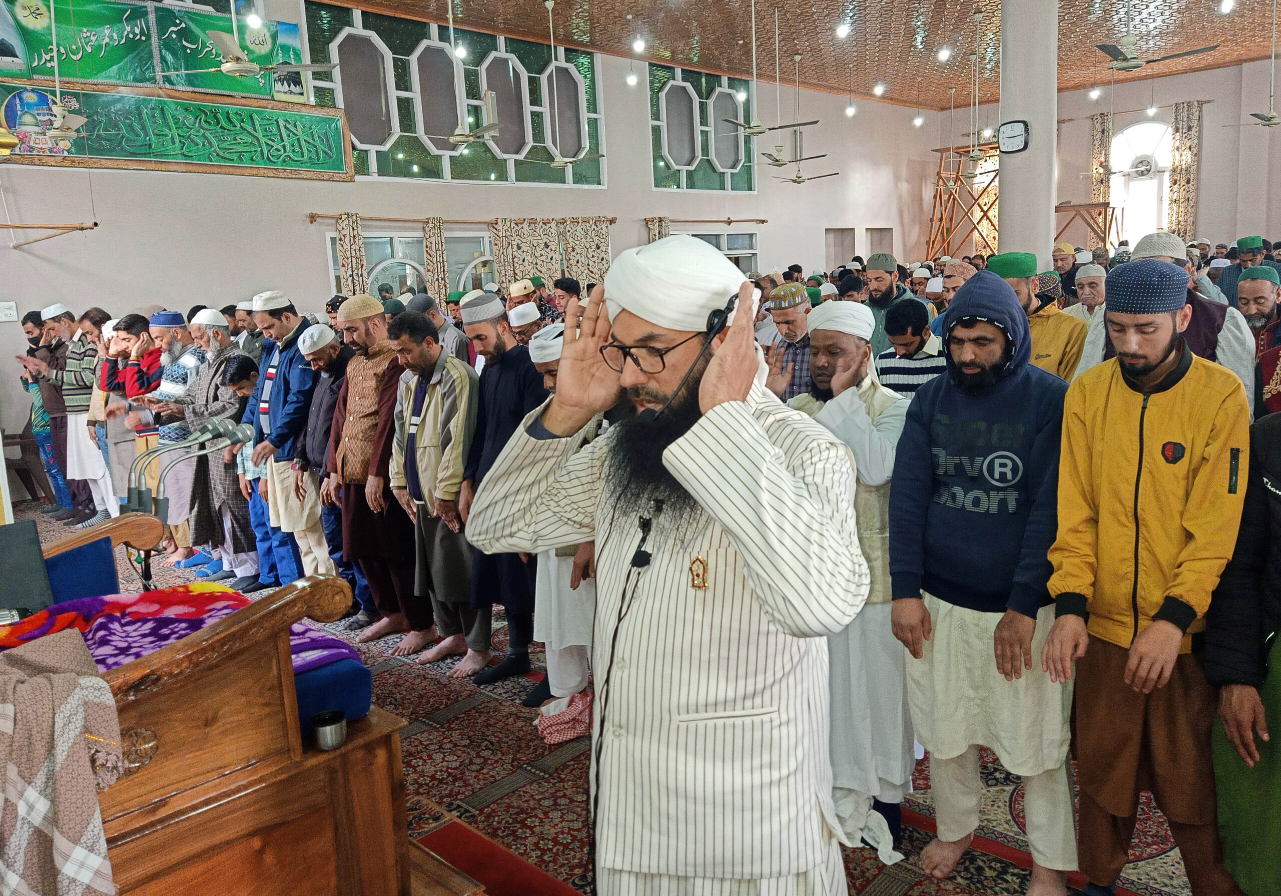 Devotees offer prayers (Namaz) on the occasion of Eid-ul-Fitr at the Jamia Masjid Sanath Nagar.