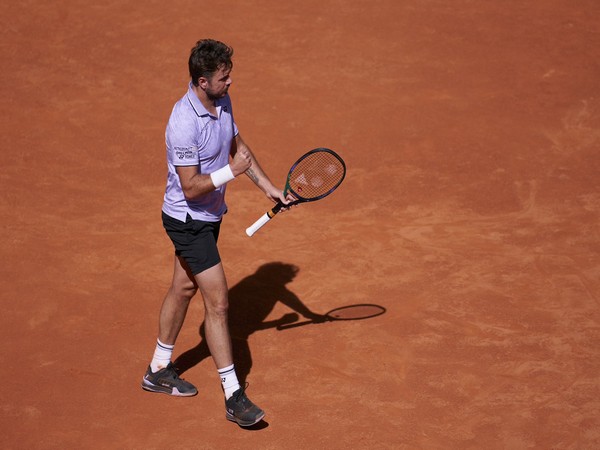 Wawrinka shows his class in win against Cressy