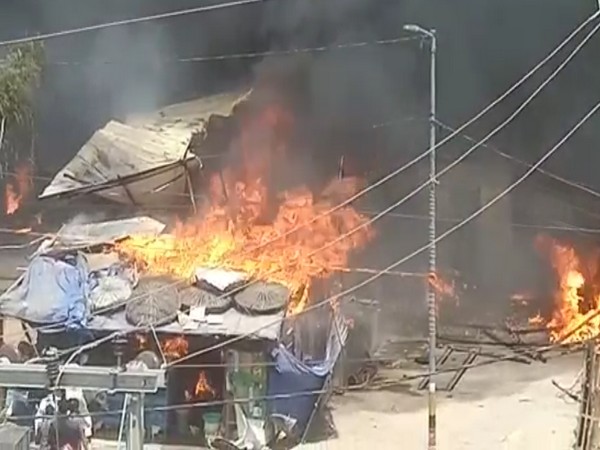 100 shops gutted in fire at vegetable market in Bihar’s Bodh Gaya