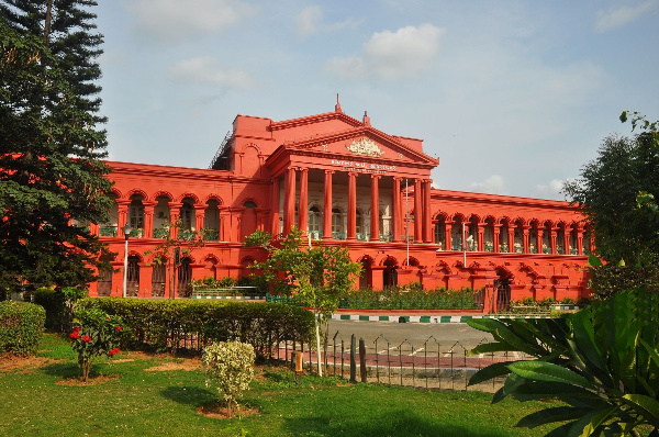 Karnataka High Court: Election officials have no authority to seize and to search material before the announcement of election