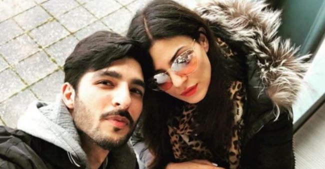 Sushmita Sen gives kisses to ex-Rohman Shawl as she works out with him; Is Sushmita Sen back with ex-Rohman Shawl?