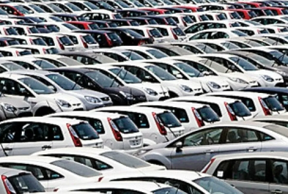 Domestic passenger vehicles wholesales grew over 26% in 2022-23: SIAM