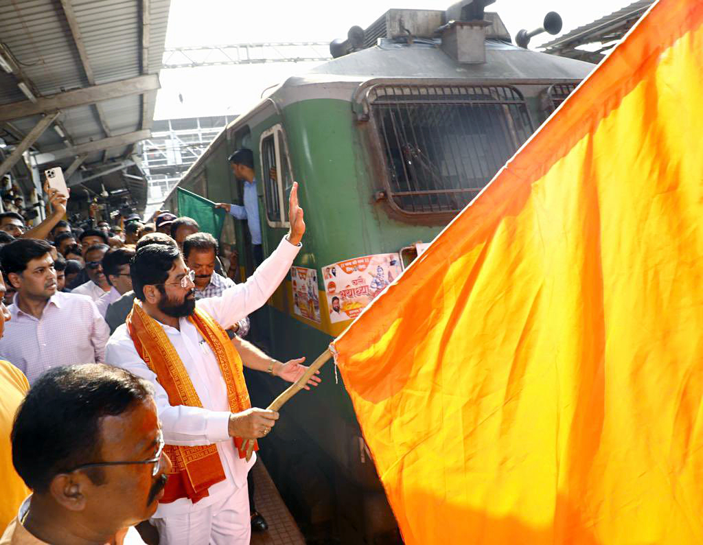 Maharashtra Chief Minister Eknath Shinde will visit Ayodhya today