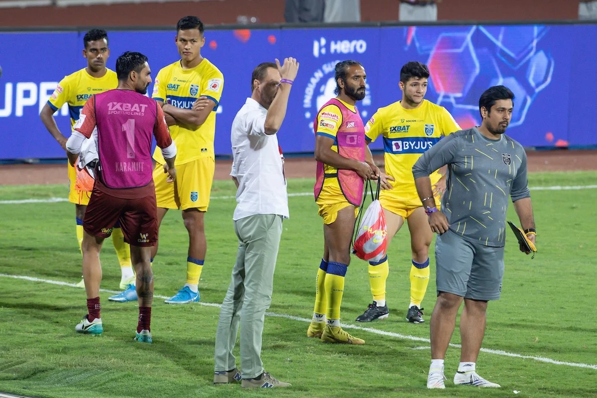 AIFF fines Kerala Blasters and bans head coach Vukomanovic