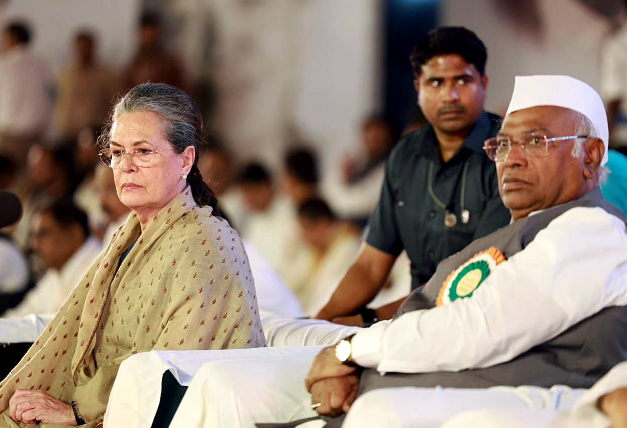 True ‘anti-nationals’ are those who use power to divide Indians against one another: Sonia Gandhi