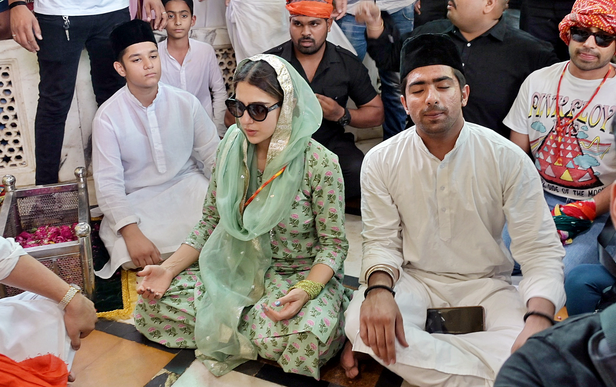 Sara Ali Khan seeks blessings at Ajmer Sharif Dargah ahead of ‘Zara Hatke Zara Bachke’ release
