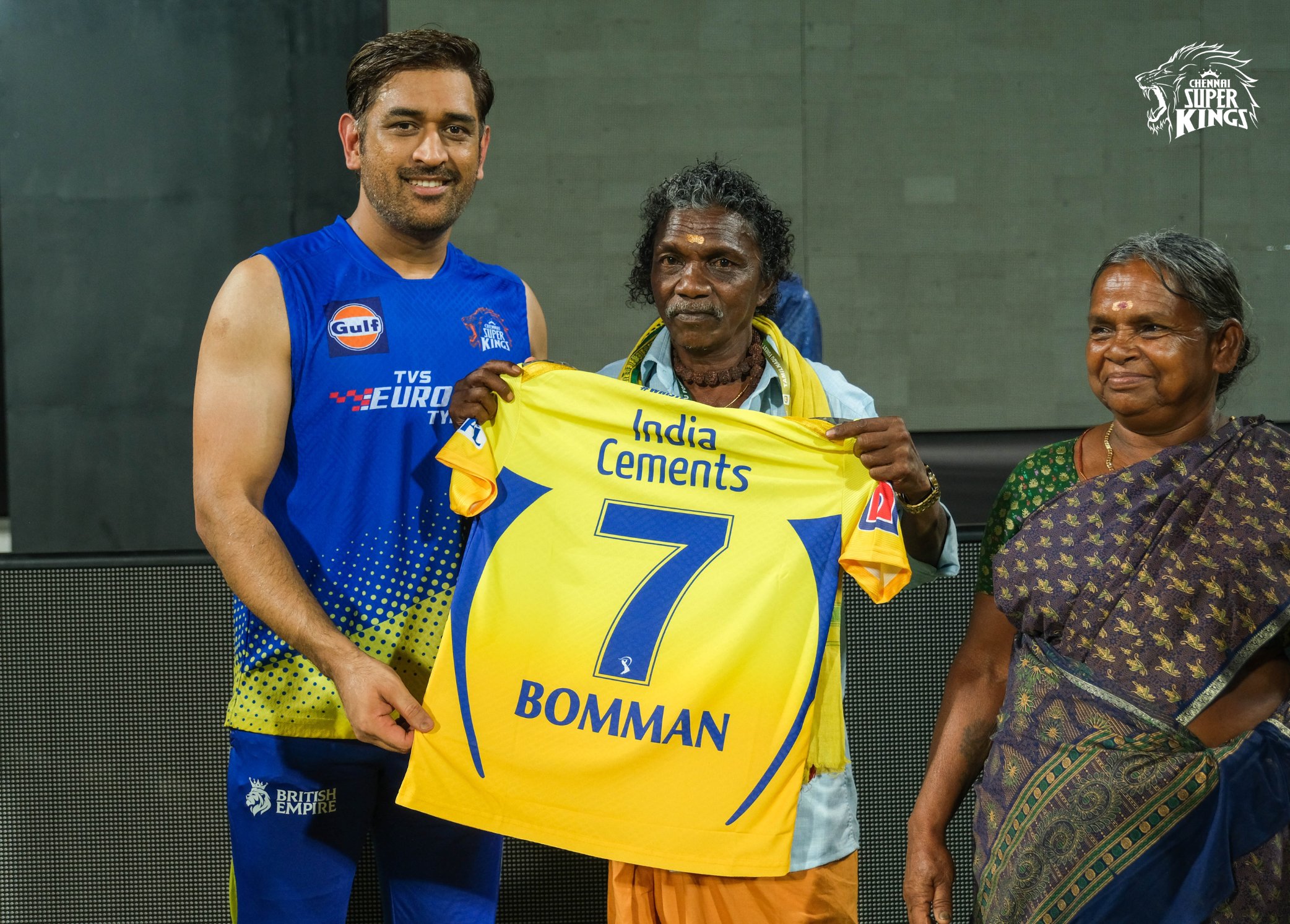 MS Dhoni meets ‘The Elephant Whisperers’ team, gifts CSK jerseys