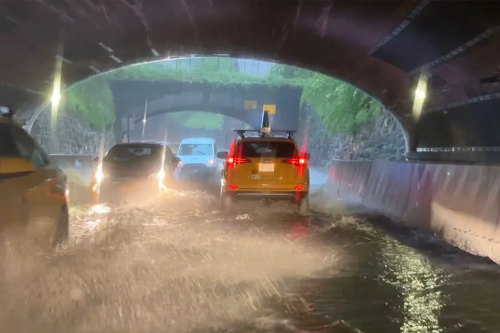 NYC: Nonstop rain causes severe flooding, partial residential building wall collapse