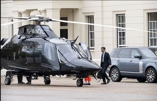 Rishi Sunak’s helicopter ride sparks controversy