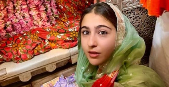 Viral Pictures: Amid Zara Hatke Zara Bachke Promotions, Sara Ali Khan Offers Prayers At Ajmer Sharif Dargah