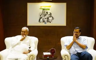 Nitish Kumar extends support to Arvind Kejriwal against Centre’s ordinance