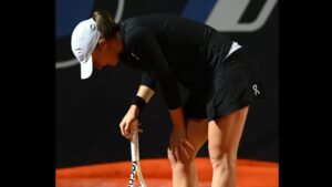 Swiatek retires out of Italian Open due to injury