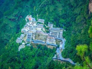 J-K: New track to Vaishno Devi cave shrine closed amid unpleasant weather conditions