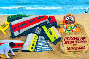 Sudarsan Pattnaik sand art ‘Praying for speedy recovery of survivors