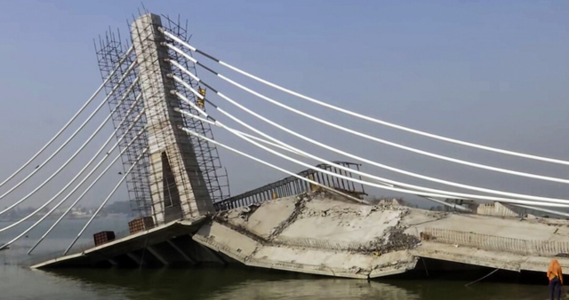 Bihar govt slaps show cause notice on construction firm over bridge collapse