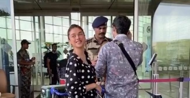 Viral Video: Aditi Rao Hydari And Rumoured Beau Siddharth Clicked Together At Airport