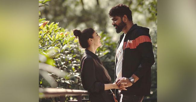 Vignesh Shivan Pens A Heartfelt Note For Nayanthara On Their First Anniversary