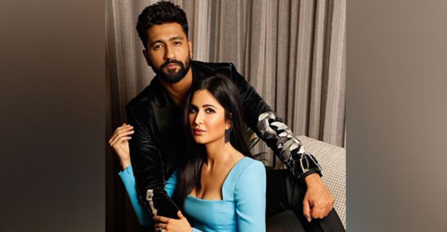[Viral] Katrina Kaif And Vicky Kaushal Spotted On Dinner Date With Friends In New York