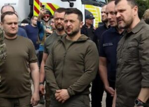 Zelenskyy visits flooded area, 5 Dead in Russian-occupied town