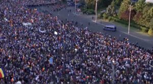 Protesters rally seeking better conditions in Romanian Health care