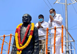 PM Modi recalls PV Narasimha Rao and praises his “far-sighted leadership”