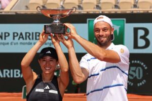 Miyu Kato, Tim Puetz win mixed doubles title