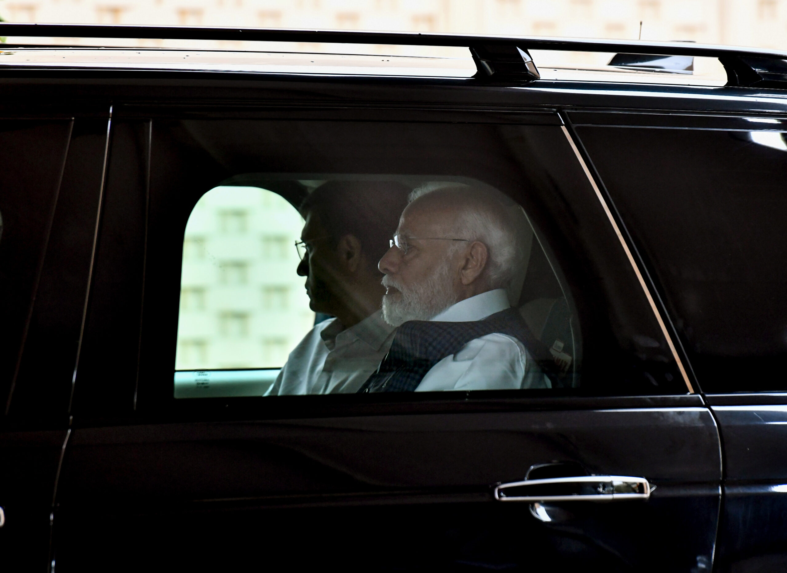 PM Modi reached to attend the NDA meeting