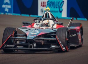 Porsche commits to Formula E