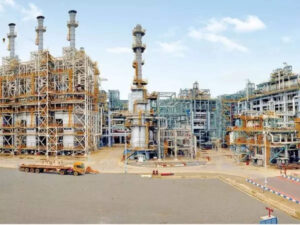 Saudi Arabia invests USD 10 bn to develop Pakistan’s largest oil refinery in Gwadar