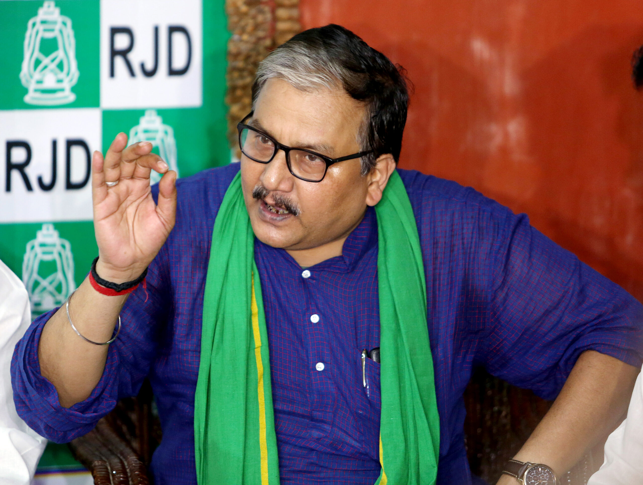 RJD leader Manoj Jha terms CBI chargesheet against Tejashwi, Rabri and Lalu “political vendetta”