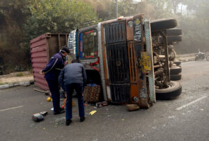 Maharashtra: 2 killed, 4 injured after container overturns