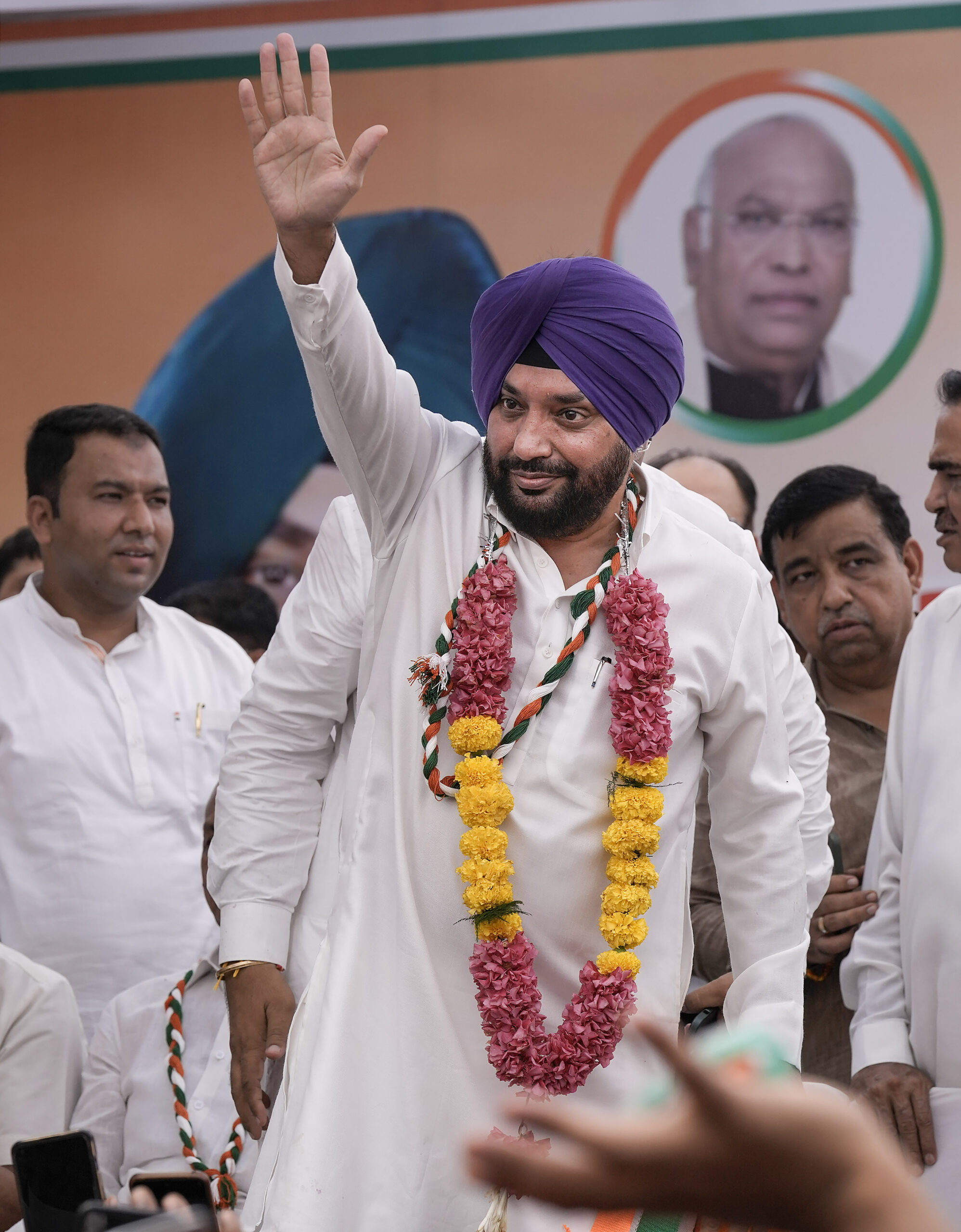 Arvinder Singh Lovely formally takes charge as Congress’ Delhi chief