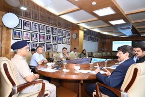 Haryana DGP Stresses ‘Golden Hours’ for Cybercrime Prevention in Meeting with HDFC Bank Officials