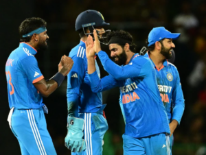 India roars back to victory against Sri Lanka, seals final spot in Asia cup