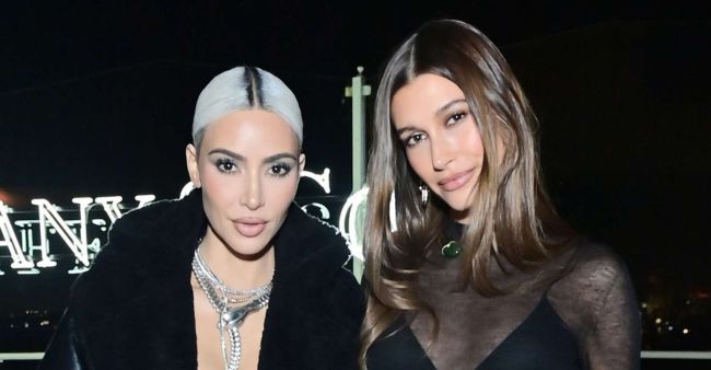 Hailey Bieber Hangs Out With Kim Kardashian At Beyonce’s Concert 