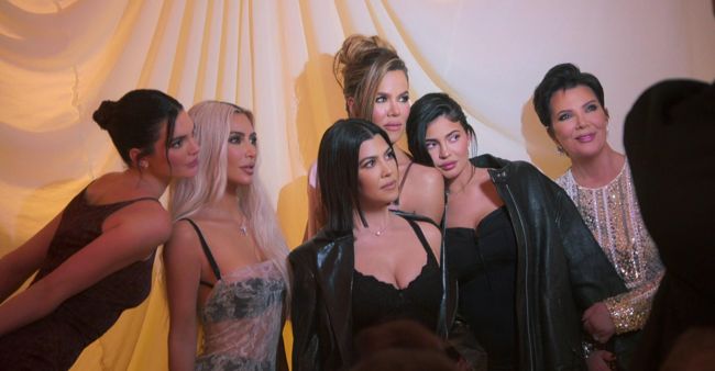 Keeping Up with the Kardashians Season 11 Streaming: Watch & Stream Online  via Peacock