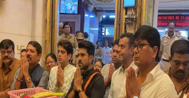 Ram Charan Visits Siddhivinayak Temple In Mumbai