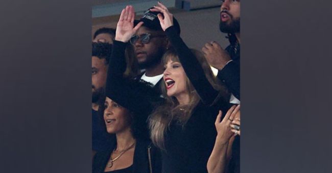 Taylor Swift Attends Rumoured Beau Travis Kelce’s NFL Game