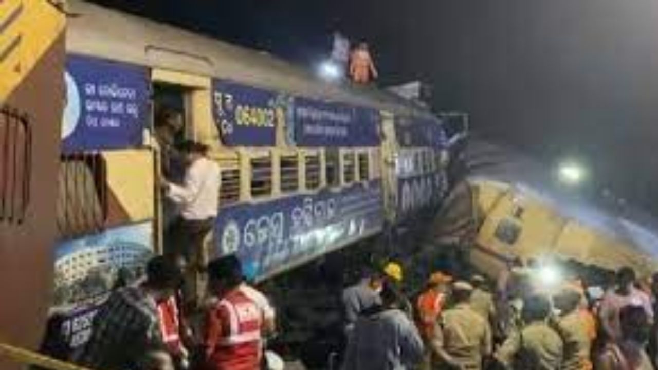 33 trains cancelled, 6 trains rescheduled so far after Andhra train accident; AP CM likely to visit site