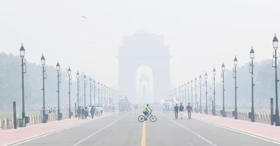 Air quality in Delhi continues to remain in the ‘very poor’ category