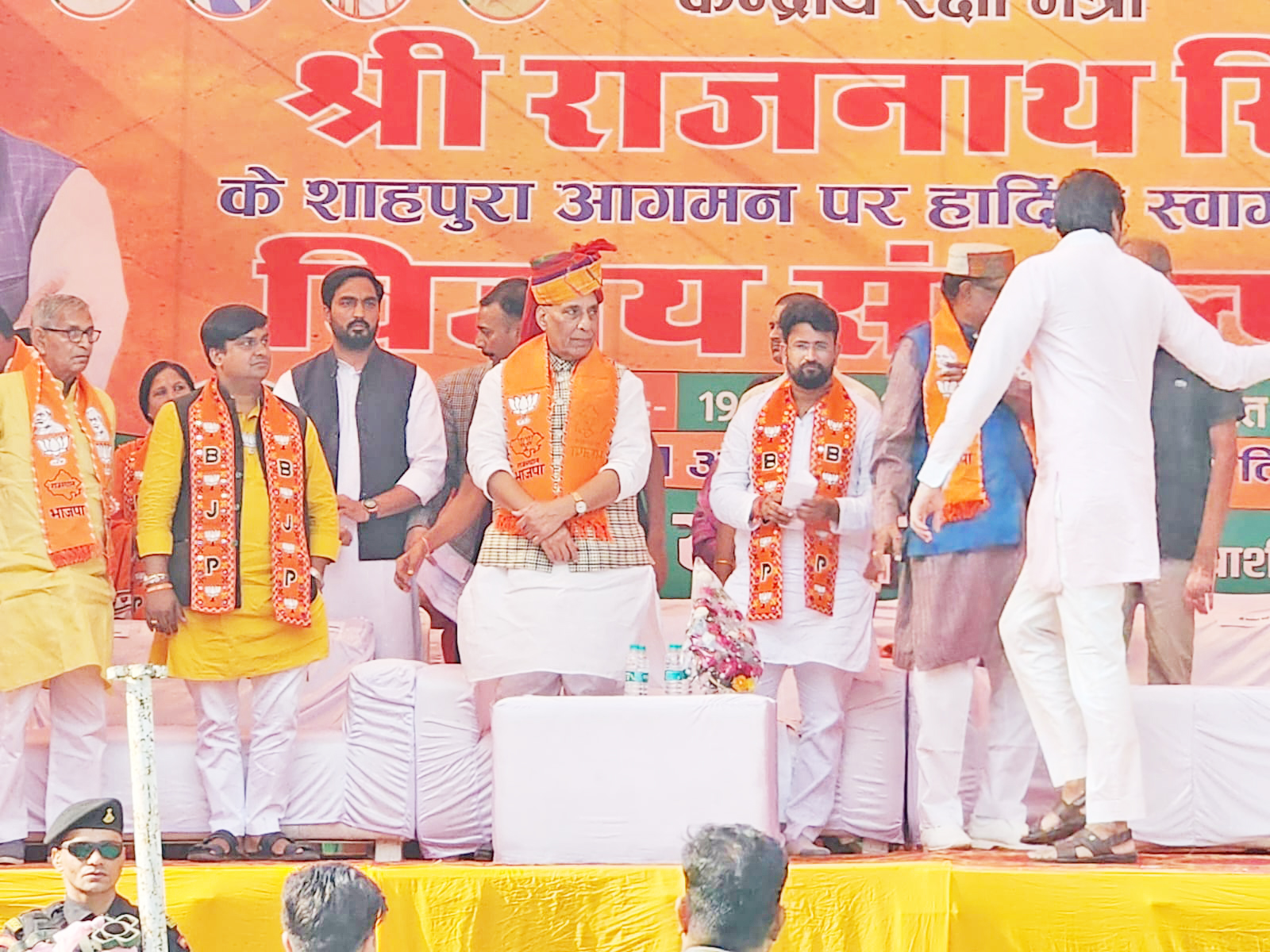 Rajnath Singh takes on Rajasthan Cong, demands accountability