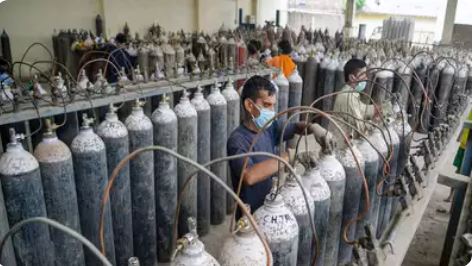 Air purifiers, oxygen cylinders come to rescue of elderly